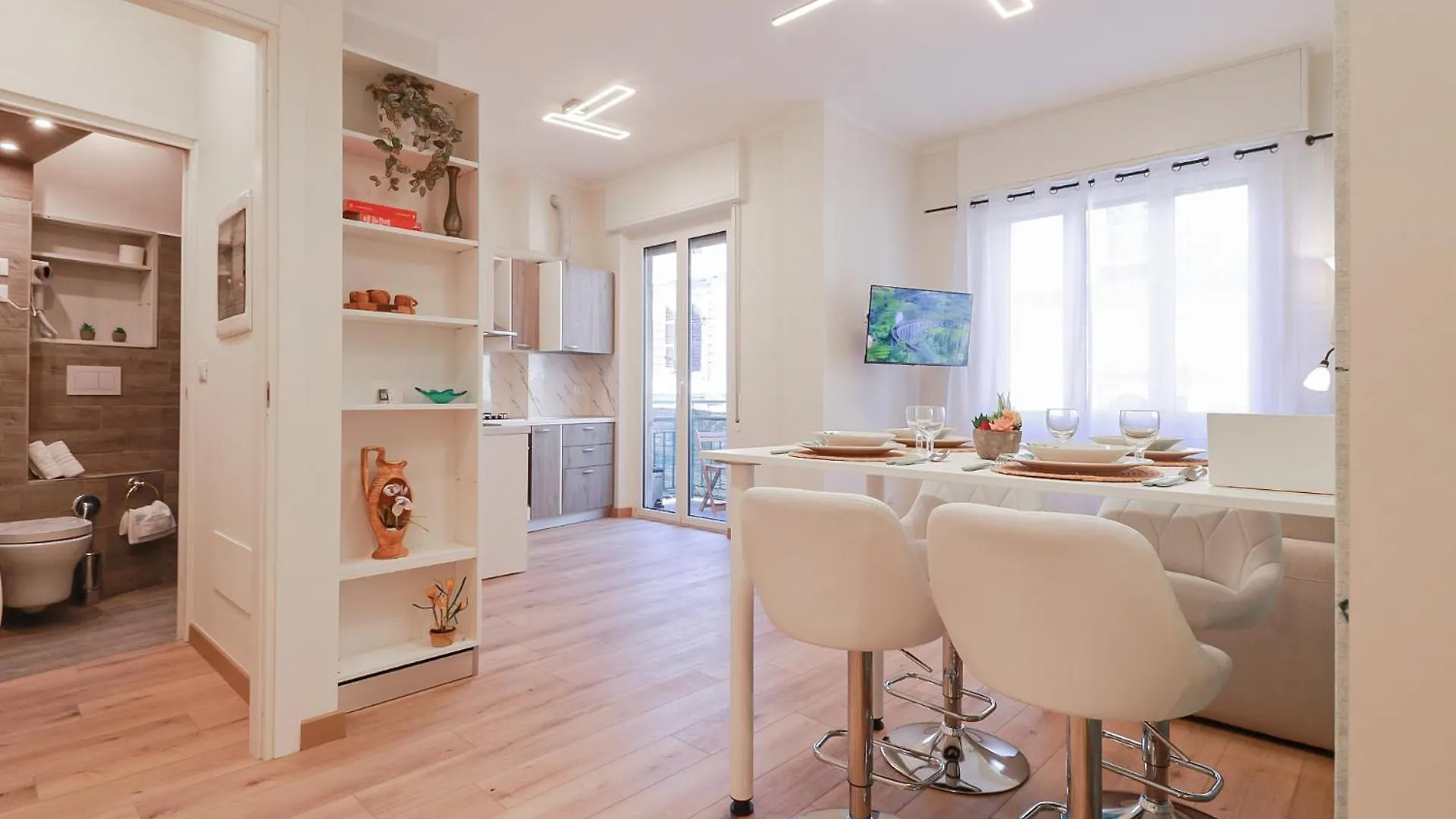 H11 Centodiciotto Centro - Sanremo Apartment